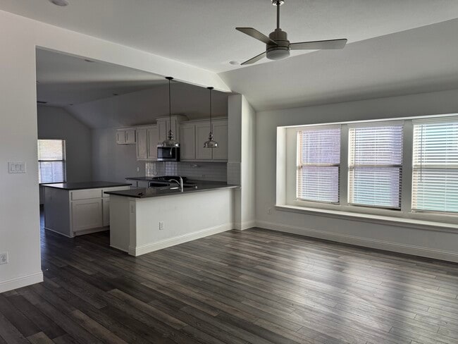 Photo - 227 Tallgrass Dr