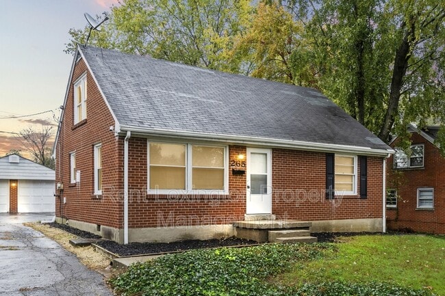 Building Photo - 265 Zandale Dr