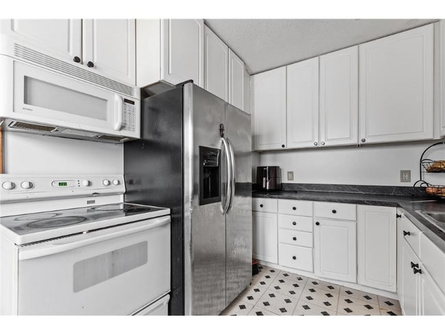 Photo - 1826 N Penn Ave Unidad 1826 Penn Ave N