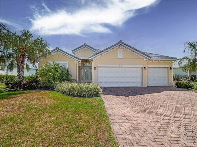 Photo - 2529 St Lucia Cir