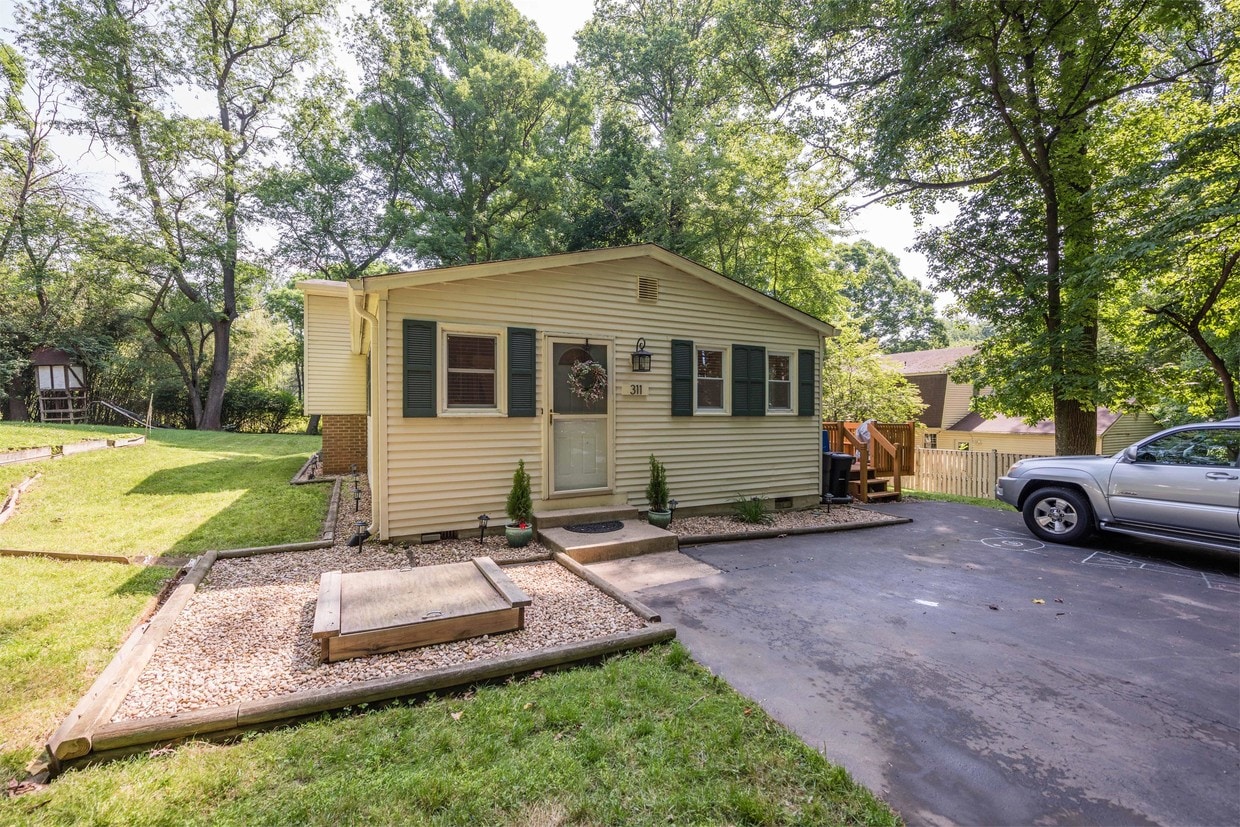 Photo - 311 Adahi Rd SE (Vienna, VA)
