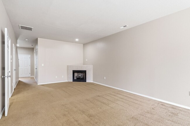 Photo - 3 Bedroom 2.5 Bath Home in Kelly Creek Estates