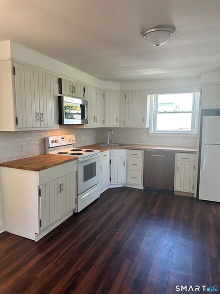 Photo - 42 1st St