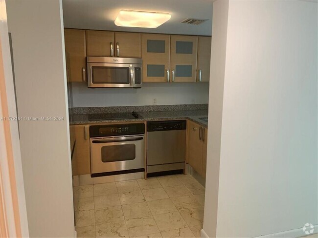 Building Photo - 2101 Brickell Ave Unit 511 Rental