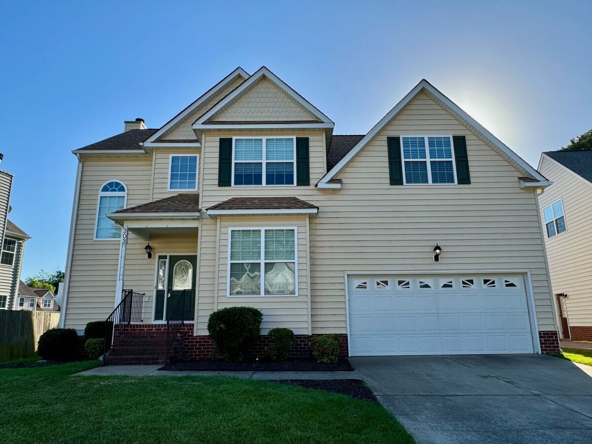 Fabulous 4 Bedroom/2.5 Bath Home! - Fabulous 4 Bedroom/2.5 Bath Home!