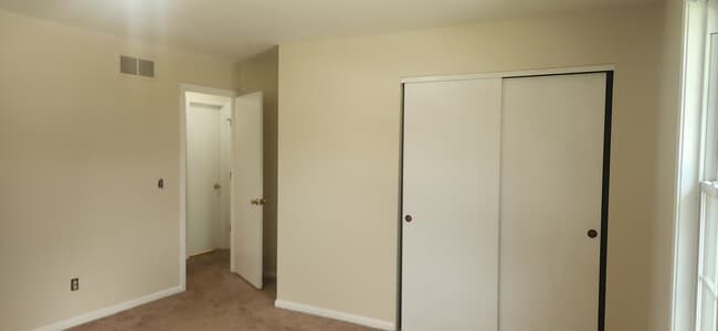Photo - 201 Applewood Dr Unit Apt2