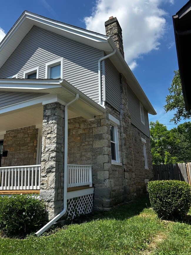 Photo - Beautiful 3 Bedroom Home in Woodland Park