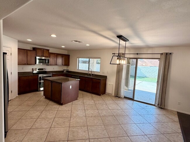 Photo - 43214 W Magnolia Rd
