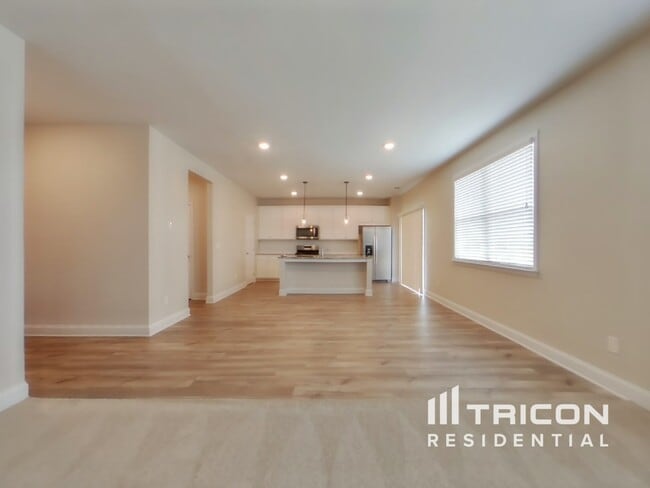 Photo - 331 Leyland Crossing