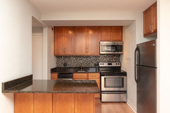Photo - 428 W Wellington Ave Unit G31