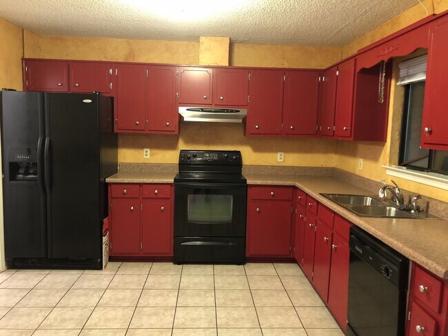 Photo - 2/2 Condo in Pensacola