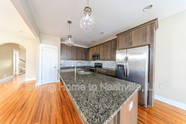 Photo - 2221 24th Ave N