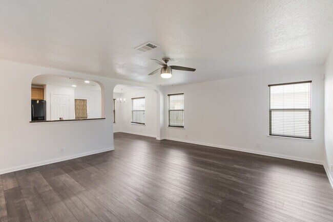 Photo - Beautiful 3 BR/2 bath home in Avery Park r...