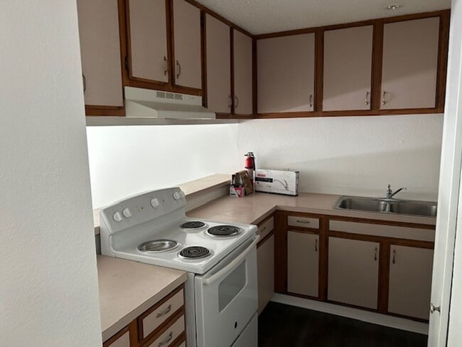 Photo - One Bedroom, One Bath Unit in  Kailua Bay ...