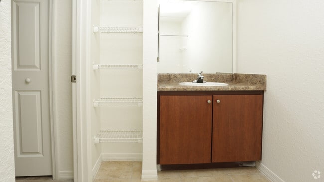 Savannah Springs Apartments