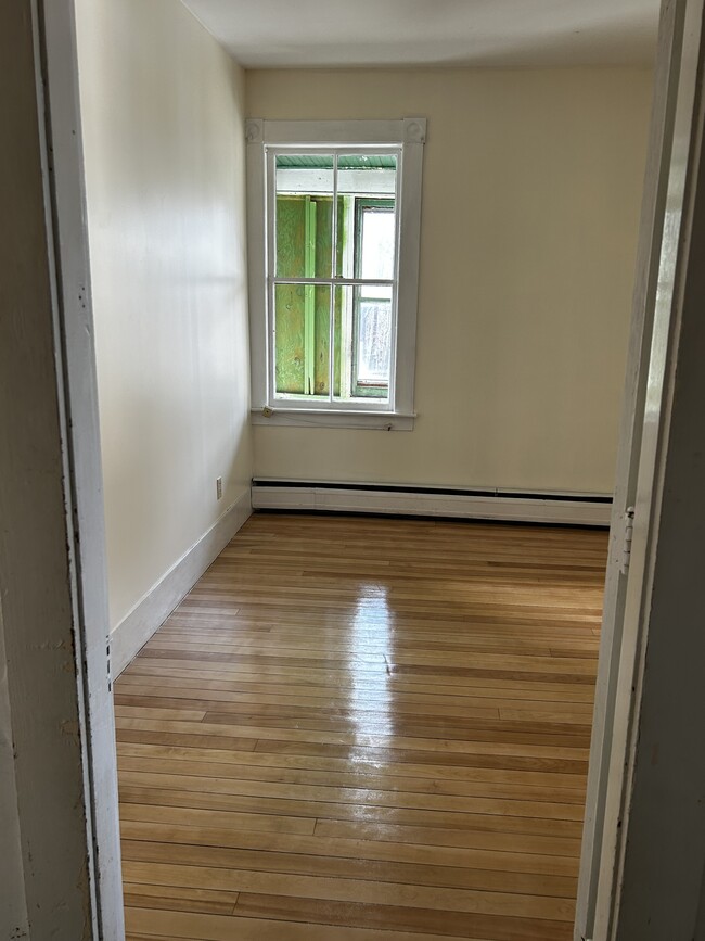 Bedroom - 31 Cogswell St Unit Apt2