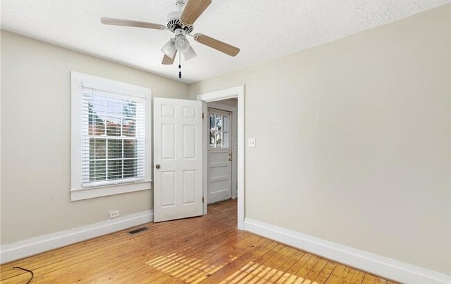 Photo - 3255 Arlington Dr