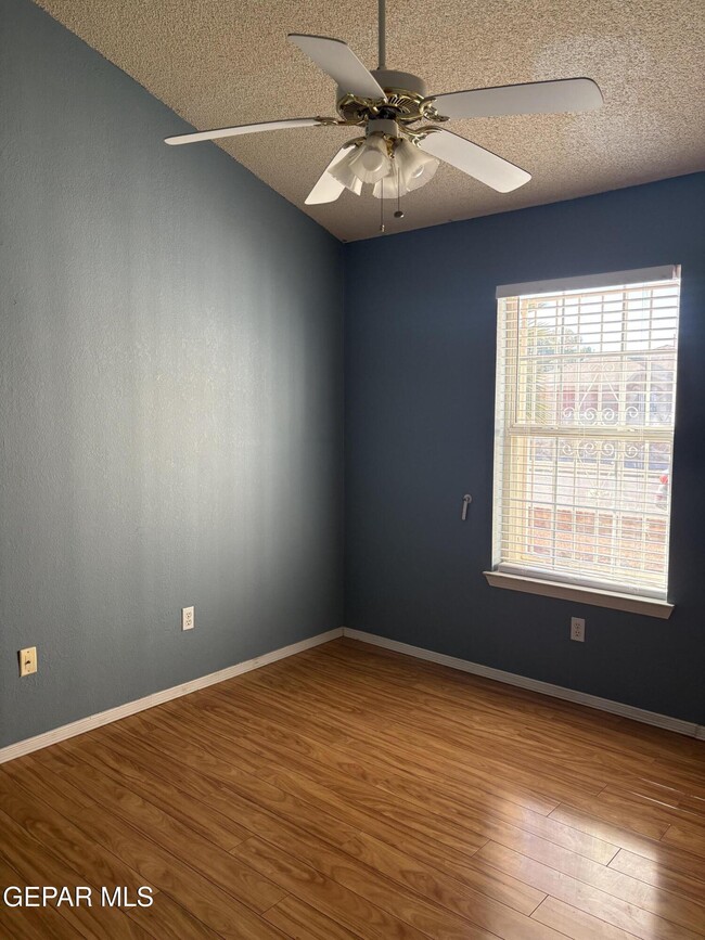 Photo - 13981 Veny Webb St