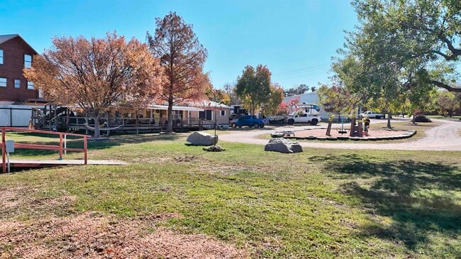 Photo - 2-1502 Ranch Rd 261