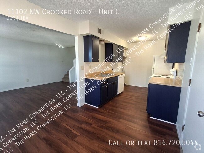 Building Photo - Updated 2 bedroom / 1 bath with garage in ... Unit C Rental