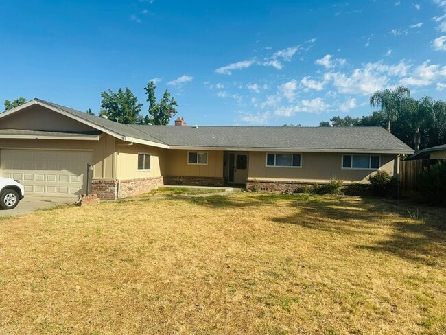 Building Photo - 6713 Greenleaf Dr Rental