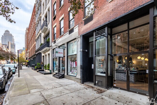 Photo - 147-149 Reade St