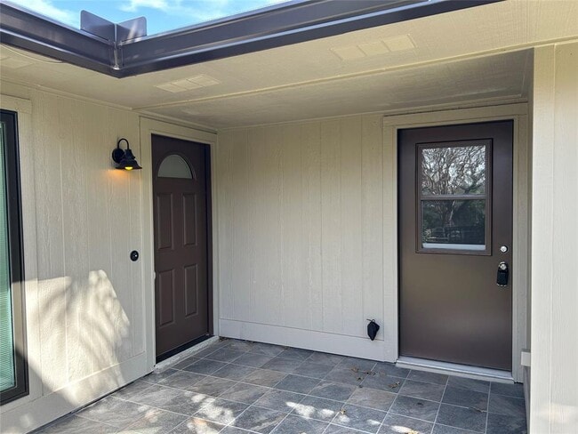 Photo - 100 Bay Point Dr Unit 8