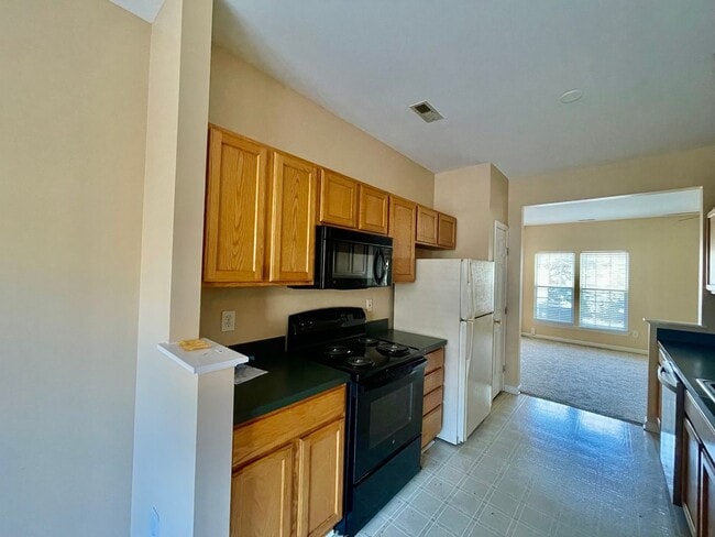 Photo - 5308 Jocelyn Ln