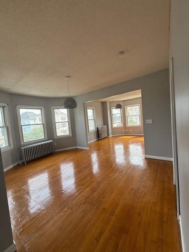 Photo - 145 Fair St Unit 2