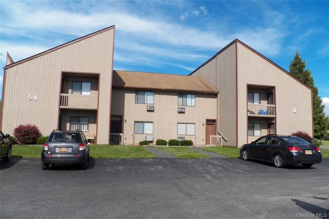 Building Photo - 54 Davos Pointe Unit A4