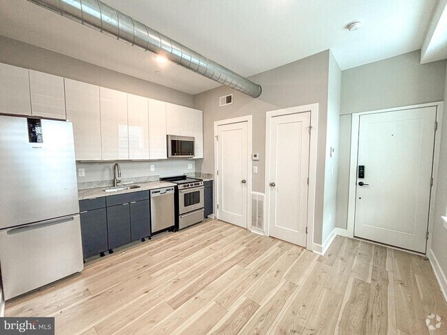 Building Photo - 100 W Susquehanna Ave Rental