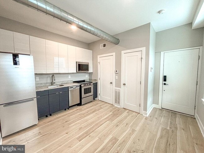 Photo - 100 W Susquehanna Ave Apartment