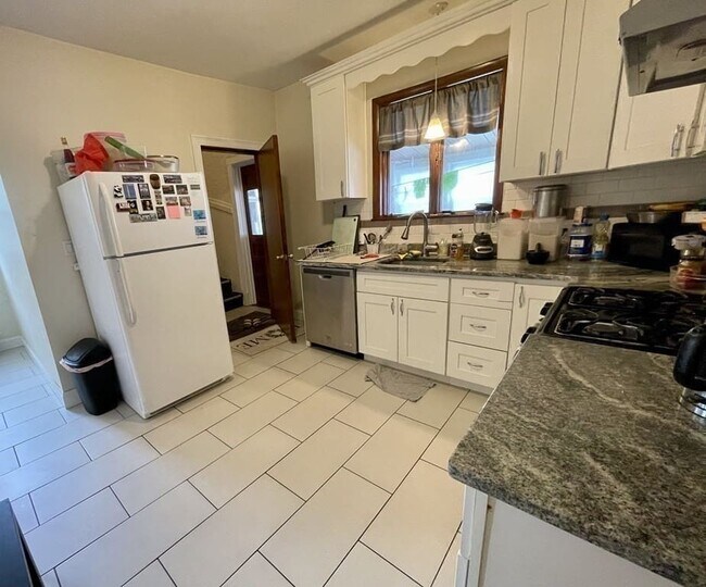 Photo - 20 Coolidge Rd Unit 2