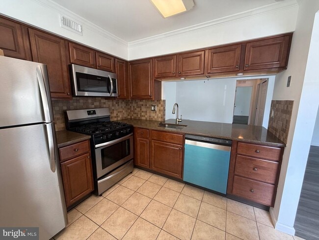 Photo - 1705A Heatherstone Ct Unit A