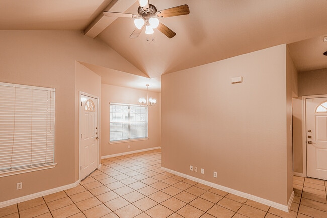 Photo - 104 San Antonio Rd Unidad 403