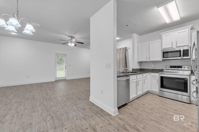 Photo - 25806 Pollard Rd