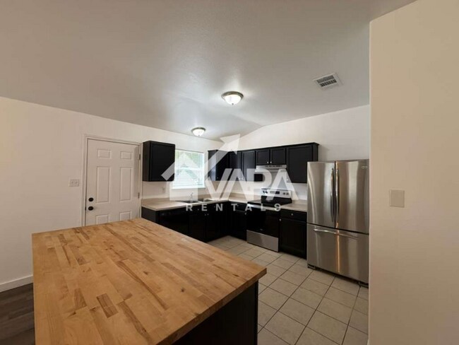 Photo - 2131 Mossy Ridge