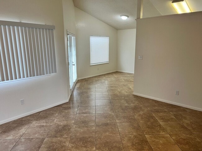 Photo - 5409 Tupper Ct