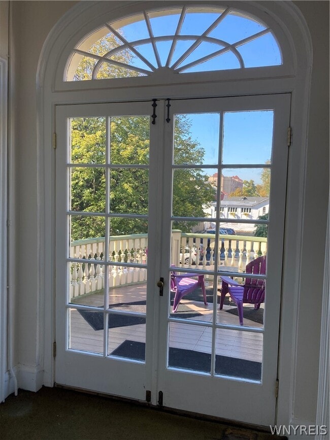 Photo - 455 Franklin St