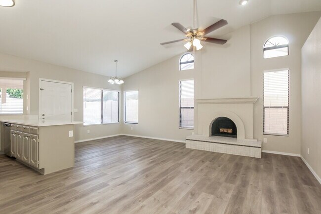 Photo - 11205 W Sunflower Pl