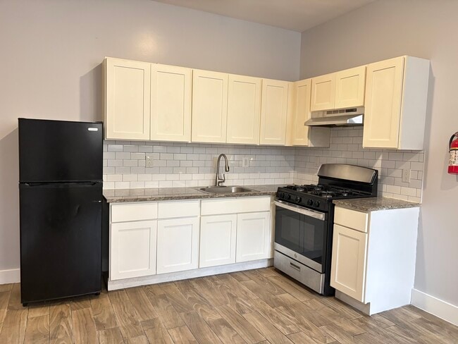 Building Photo - 233 Martin Luther King Jr Dr Unit 1R