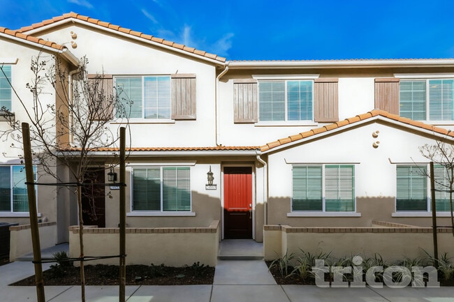 Building Photo - 24665 Tesoro Ct