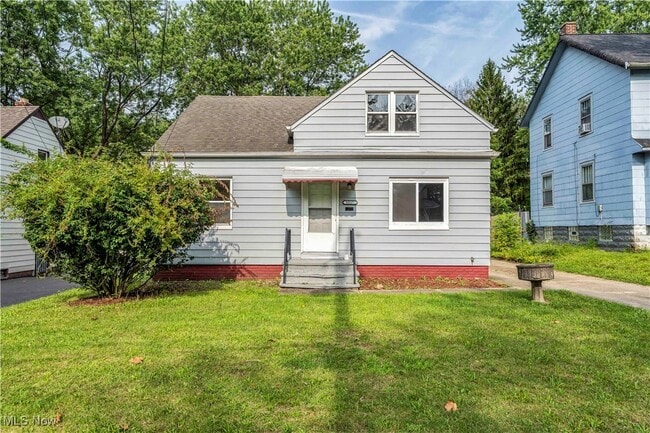 Building Photo - 5037 Greenhurst Dr Rental