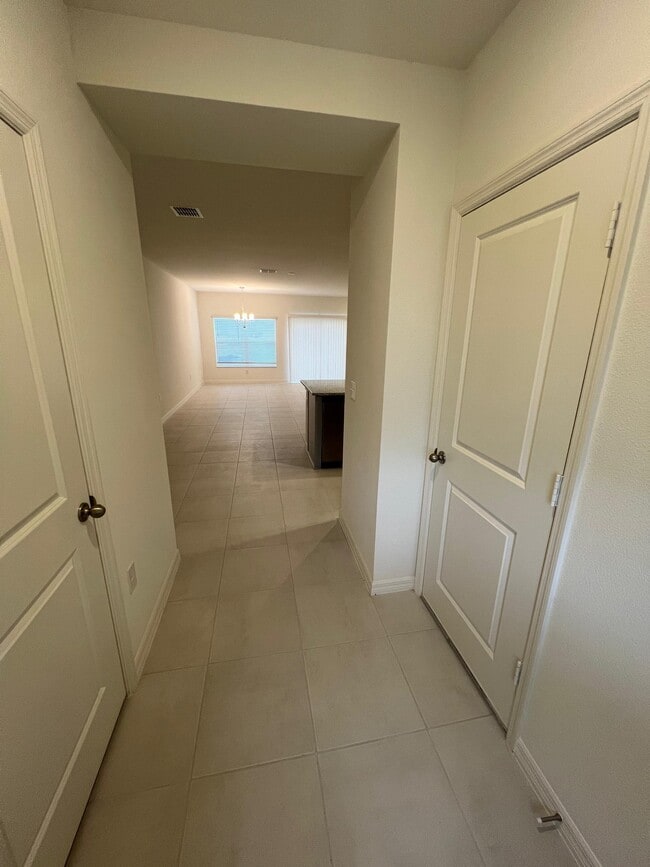 Photo - 2759 Raindrop Run St