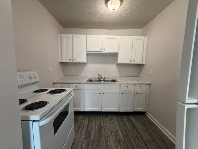 421 Poplar Level Ct Unidad 107