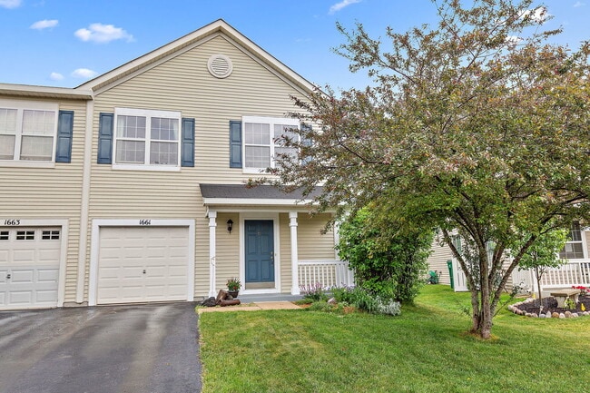 Building Photo - 1661 Cameron Dr