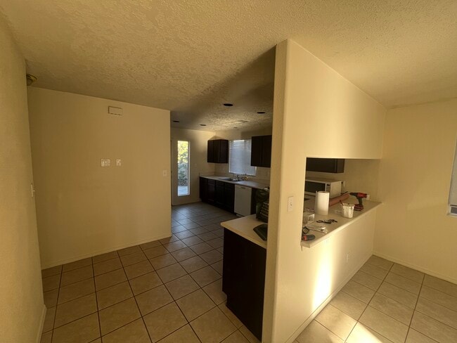 Photo - 1301 Villa Chamisa NE