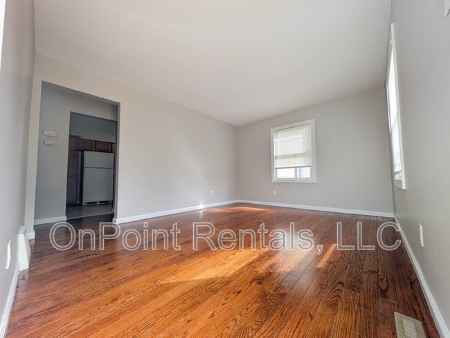 Photo - 34224 Stellwagen St
