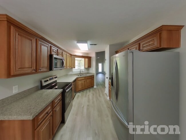 Photo - 2701 Riverbend Dr