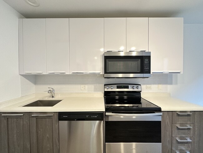 Photo - 940 W Winona St Unit 903